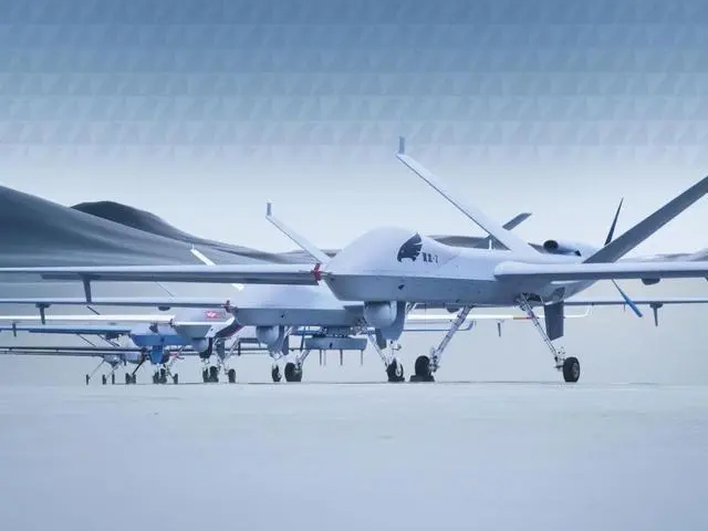 翼龙-X等20余型国产军用无人机亮相航展，，，无人机协同系统日益完整